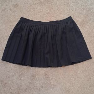Shein Curve Black Pleated Mini Skirt. Size 5X NWOT